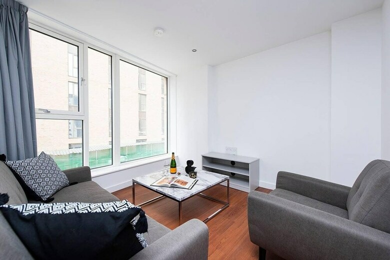 Stunning 2 Bedroom City Break Apartment