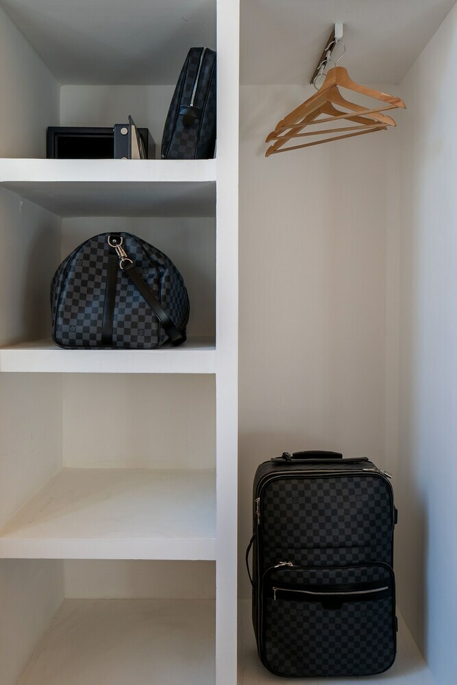 Prince's Suite Luxury Business Collection