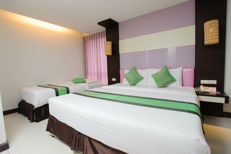 Hotel The Cozi Inn