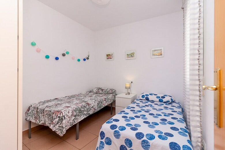 Rubarsal Burriana Playa Canovas Nerja (2d) Apartment