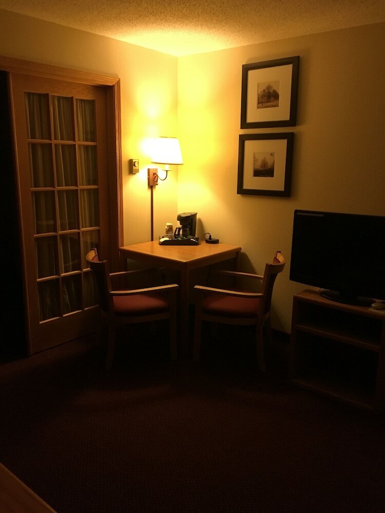 Hotel Moose Lake Lodge & Suites