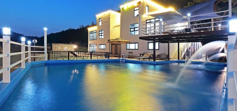 To The Sun Villa