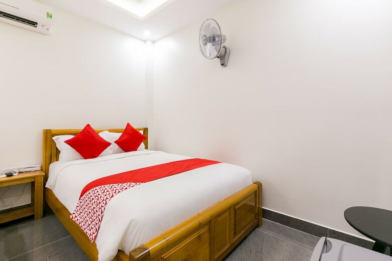 Oyo 365 Rose Hotel