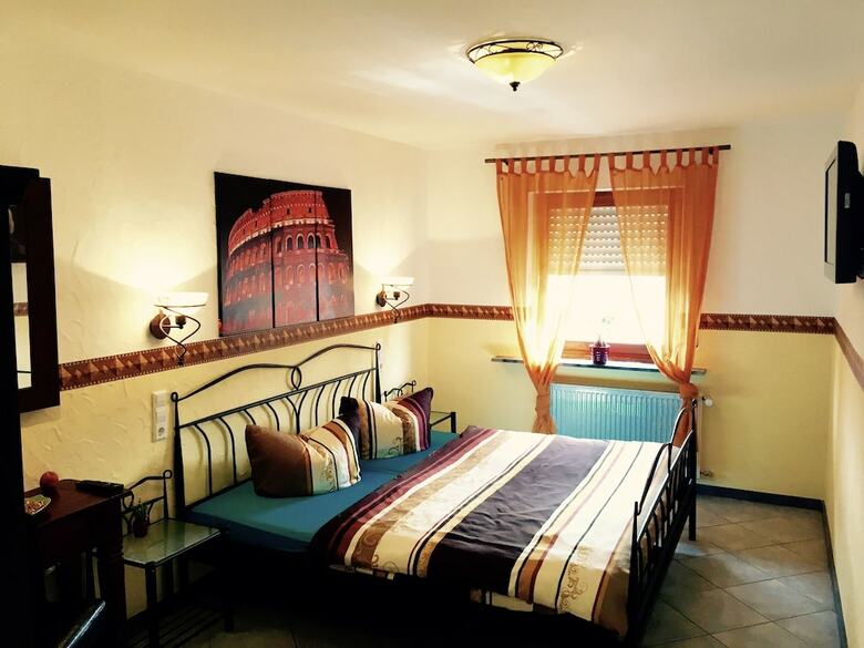 Hostal Europa Pension Zum Gr�nen Baum