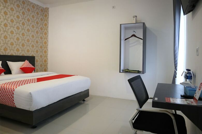 Hostal Oyo 1185 Sachila Residence Syariah