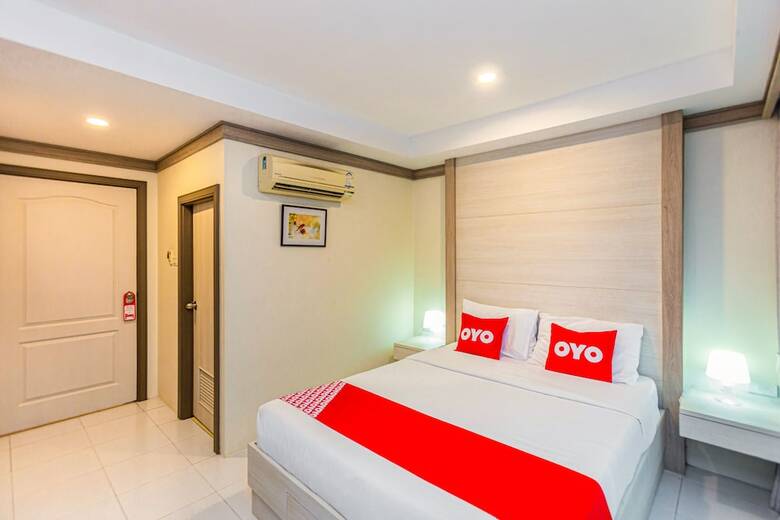 Hotel Oyo 380 Jomthong Mansion