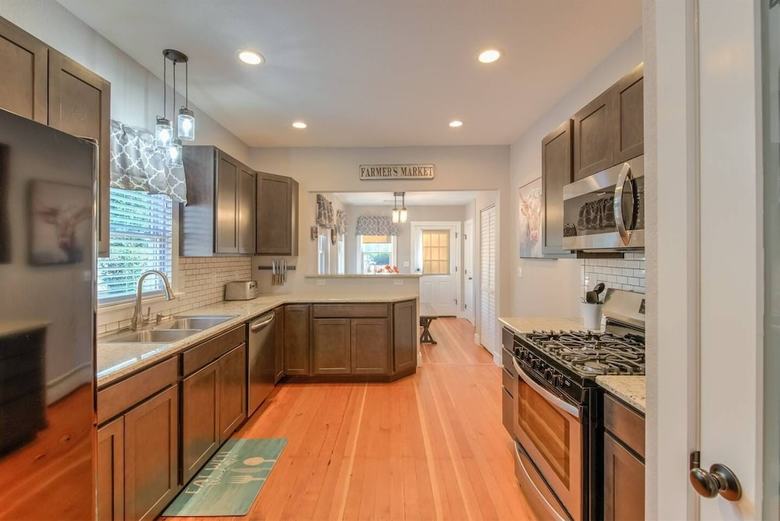 Apartamentos Couple's Mountain Getaway Close To Everything!