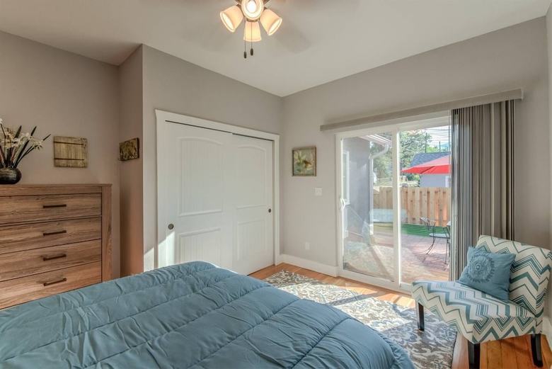Apartamentos Couple's Mountain Getaway Close To Everything!