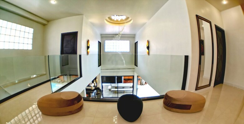 Tucheland Luxury Villa Pattaya 7br