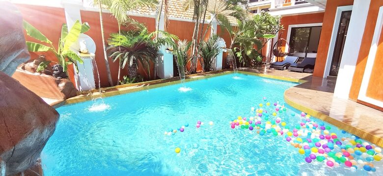 Tucheland Luxury Villa Pattaya 7br