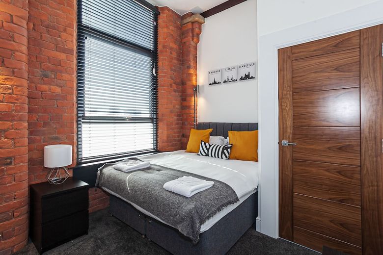 Oyo Arena Apartments