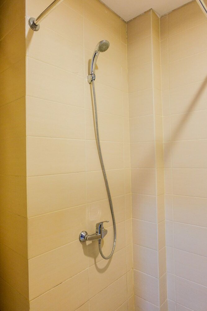 Cozy 1br Unit Saveria Apartment