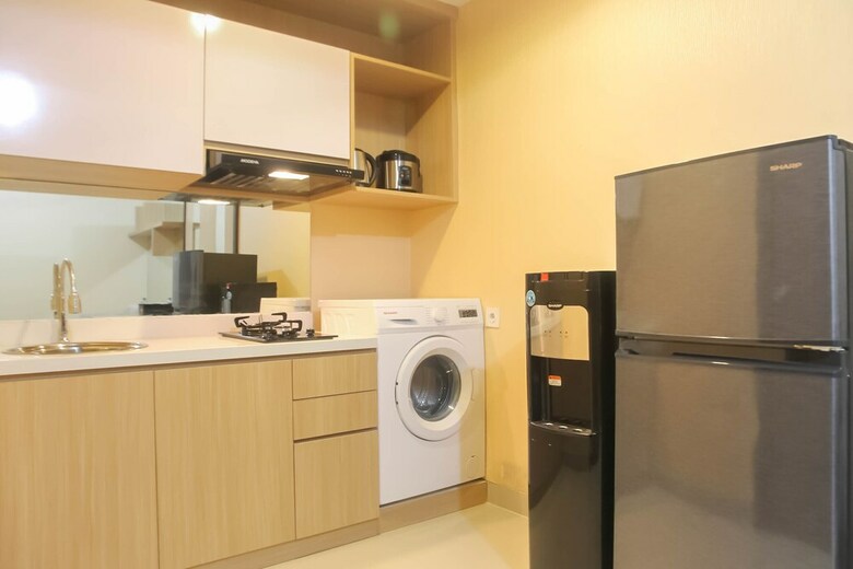 Spacious 1 Br At The Oasis Cikarang Apartment