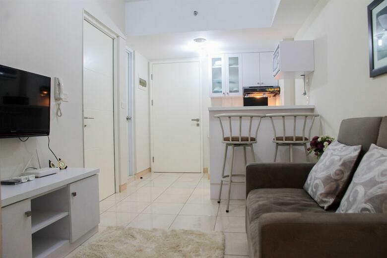Exclusive 2br Springlake Summarecon Bekasi Apartment