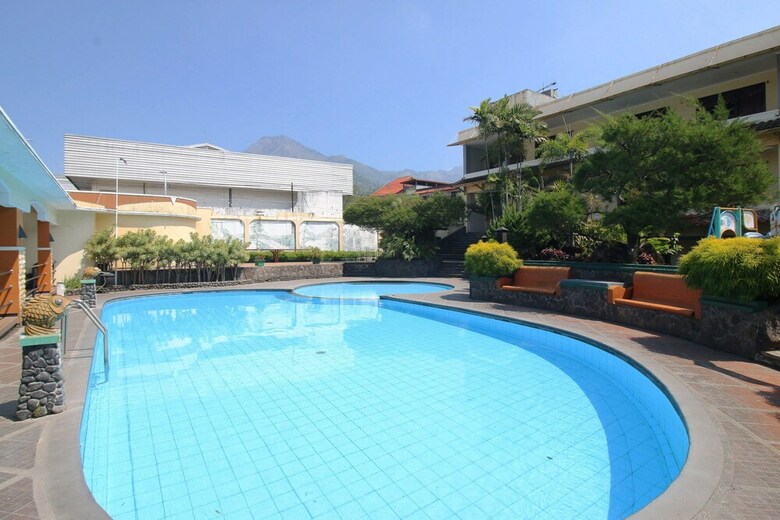 Hotel Airy Eco Panglima Sudirman 89 Malang