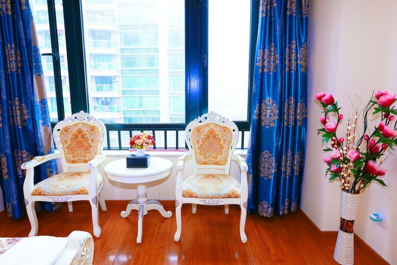 Mango Holiday Apartment Hotel