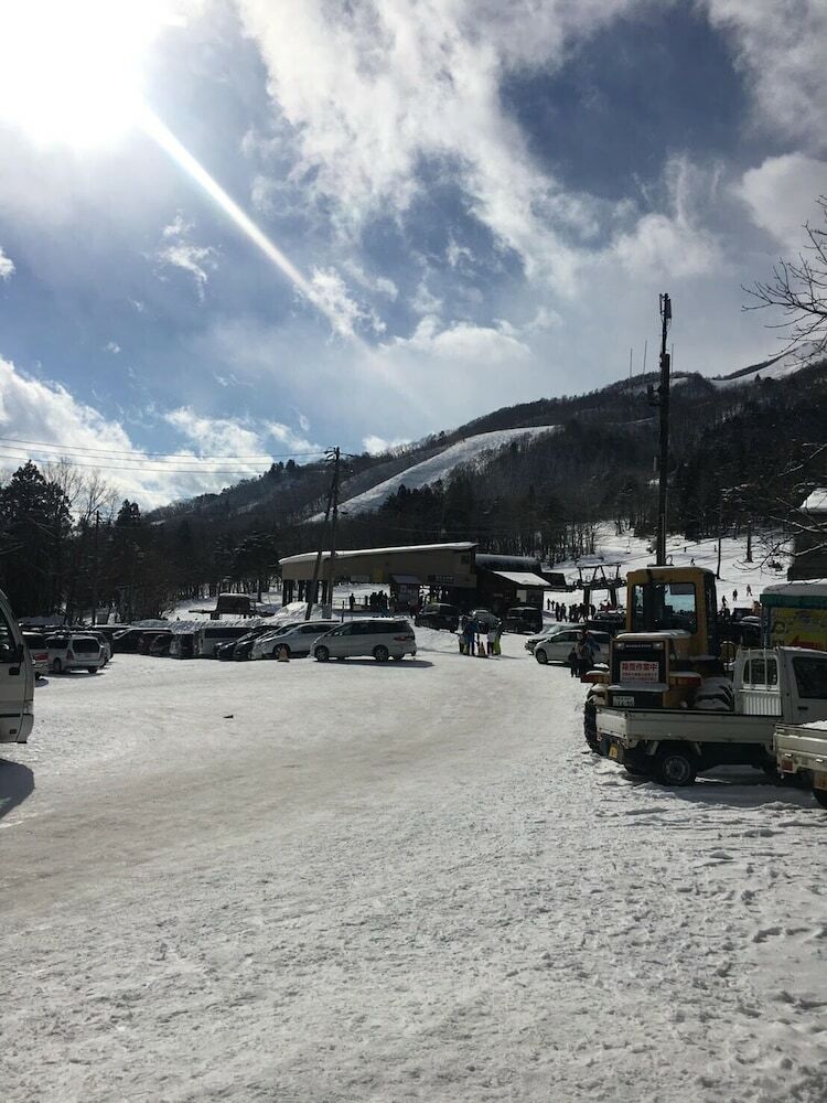 Hakuba Powder Mountain Lodge