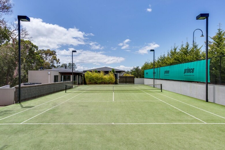 Kalina Retreat Tennis & Pool