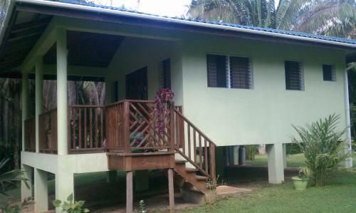 Hostal Inn The Bush Eco-jungle Lodge