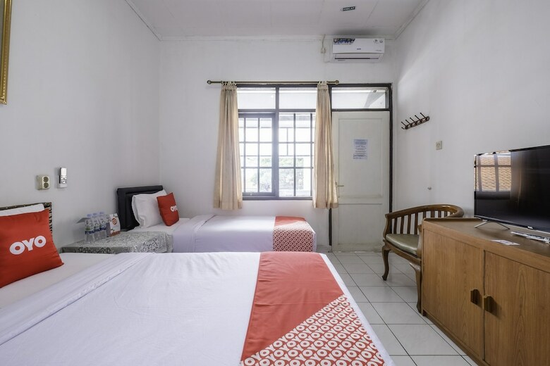 Hotel Oyo 1736 Pondok Kurnia