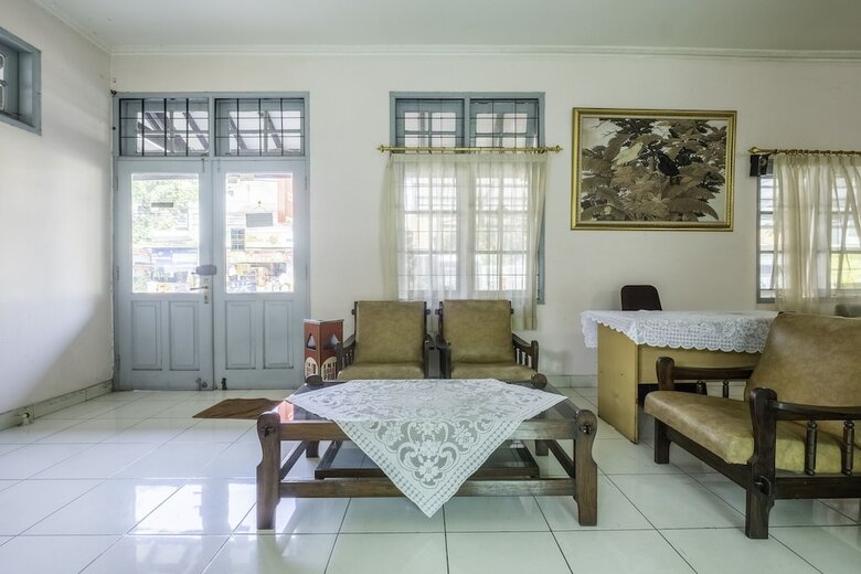 Hotel Oyo 1736 Pondok Kurnia