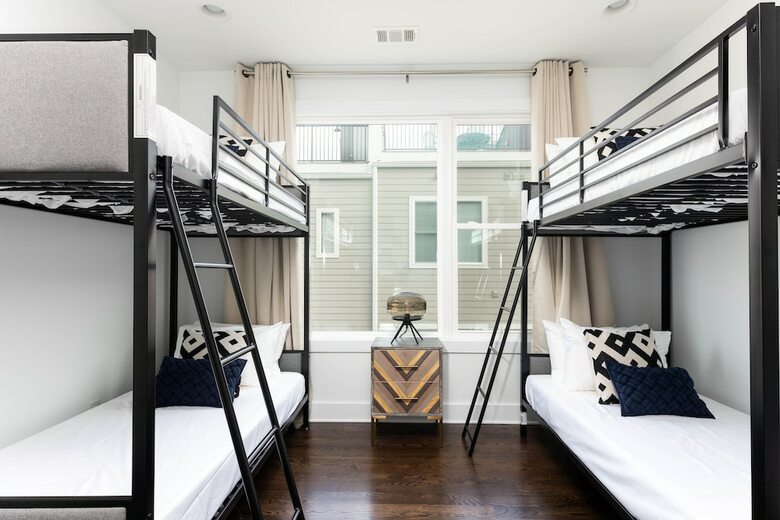 Domio Sylvan Park Elegant 8br 2 Houses