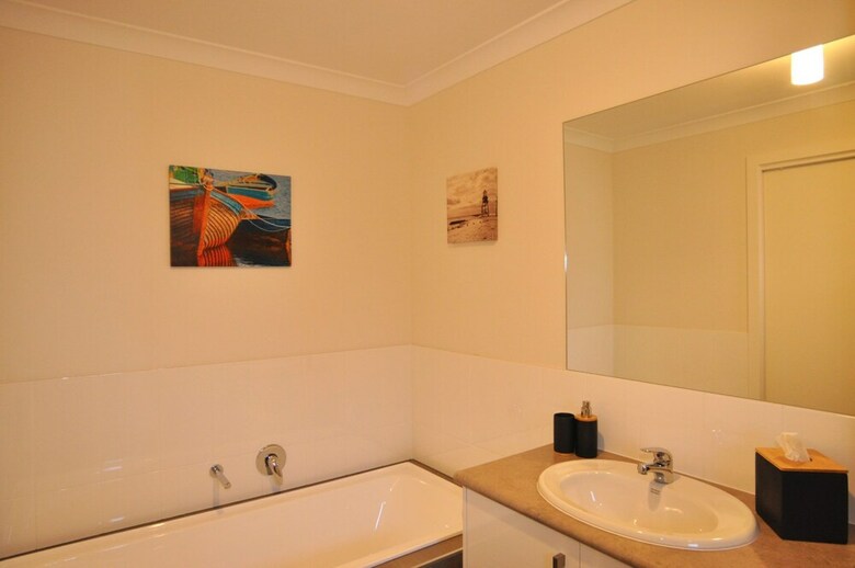 Markeish Retreat - Inlet Side - Free Wifi