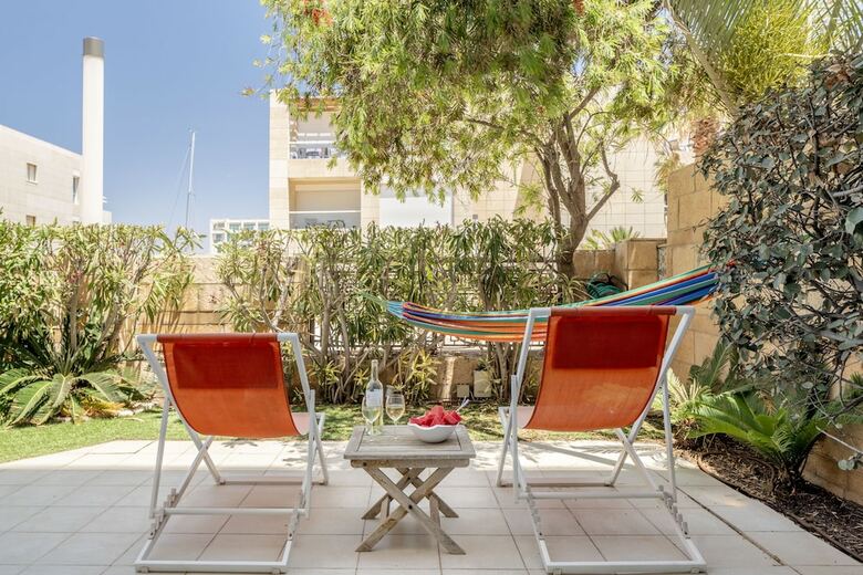 Apartamento Bright Marina Apt W Pool & Gym Access