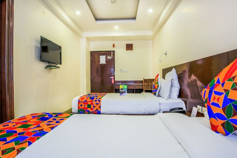 Fabhotel Royal Heritage