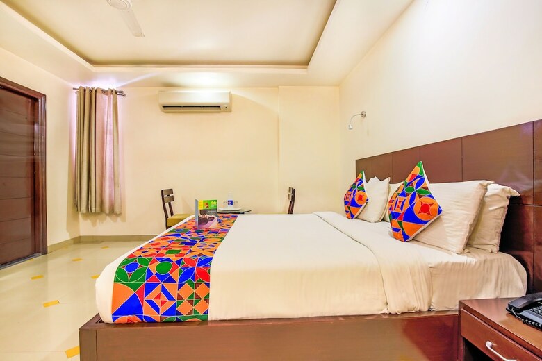 Fabhotel Royal Heritage