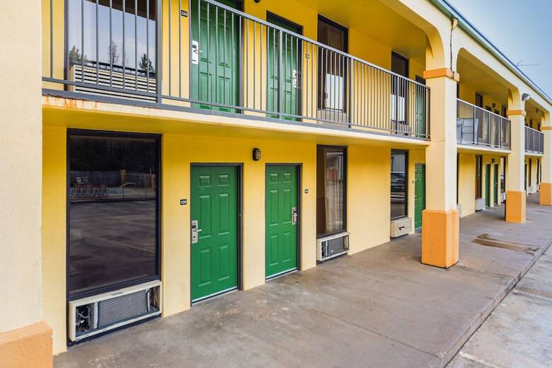 Oyo Hotel Atmore Al Hwy 21