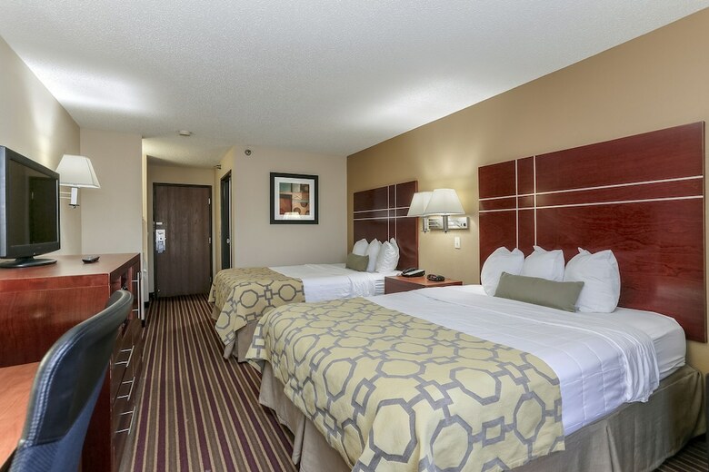 Hotel Baymont By Wyndham Bowling Green