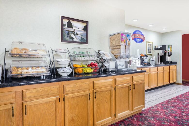 Hotel Baymont By Wyndham Bowling Green
