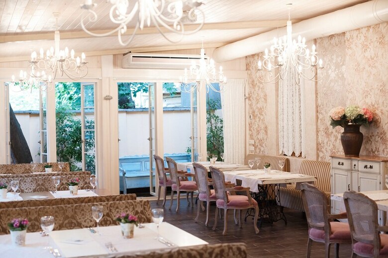 Chopin Hotel