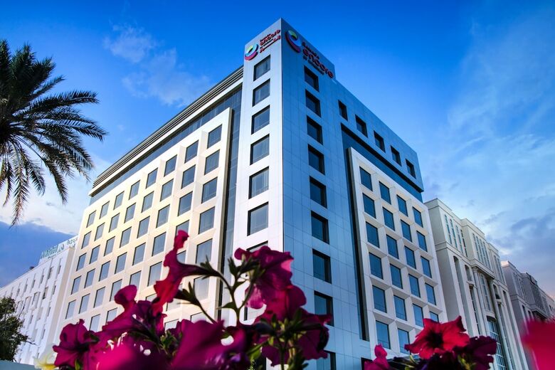 Hotel Ramada Encore By Wyndham Muscat Al Ghubrah