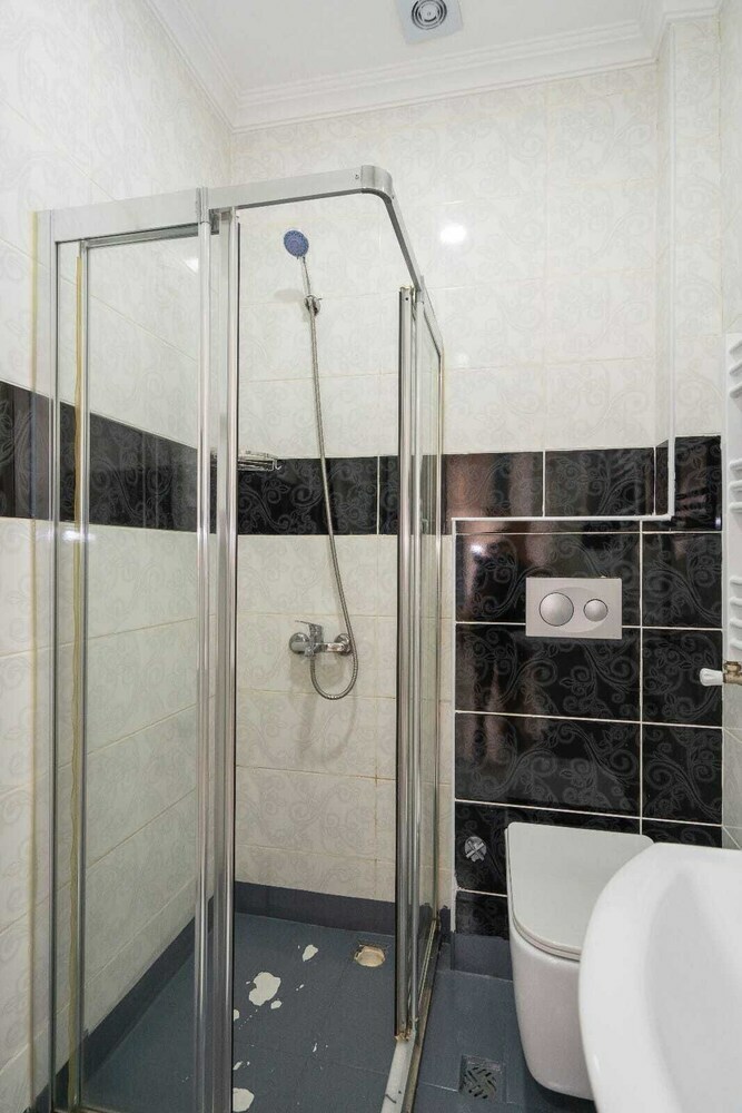 Bicer Hotel