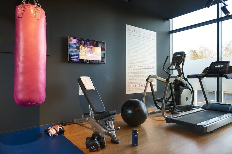 Hotel Moxy Birmingham Nec