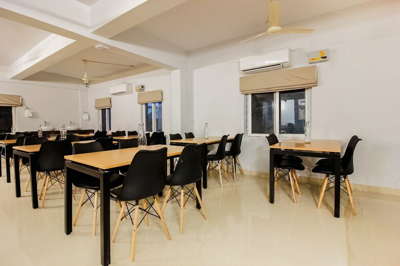 Hotel Silverkey Executive Stays 28060 Jv Colony