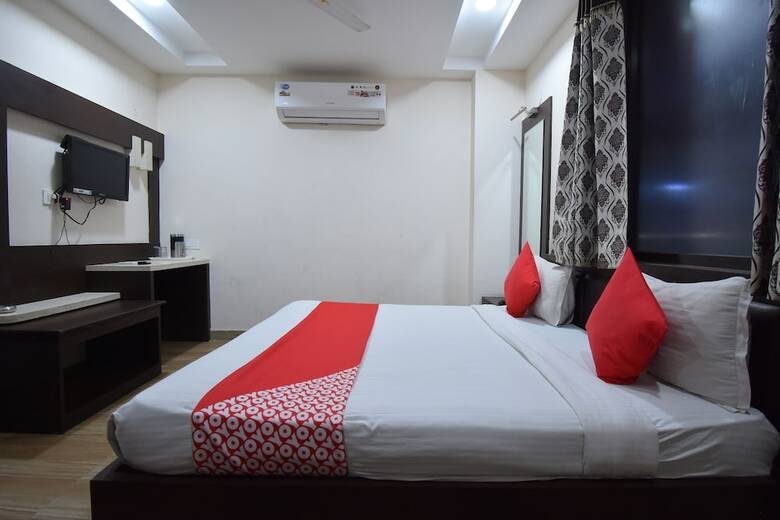 Oyo 60291 Hotel Siddhi Vinayak