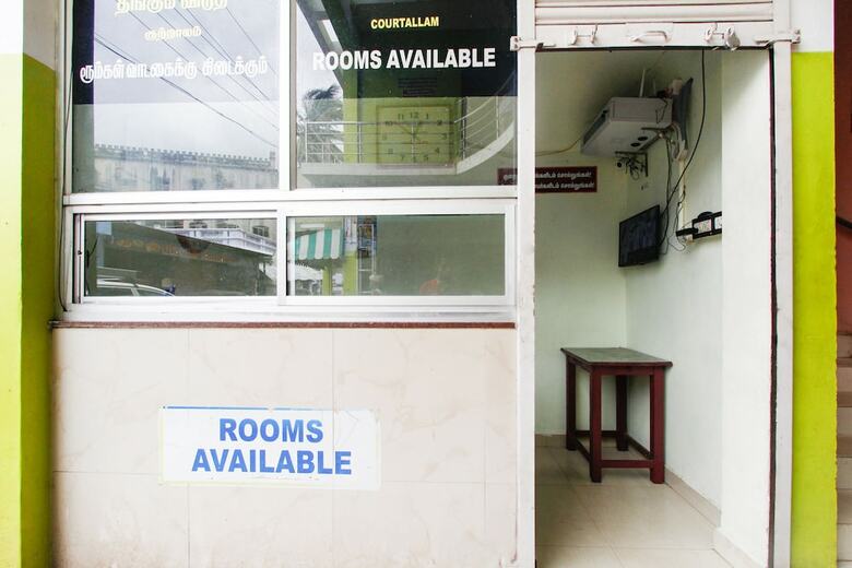 Hotel Spot On 60738 Senaithalaivar Residency