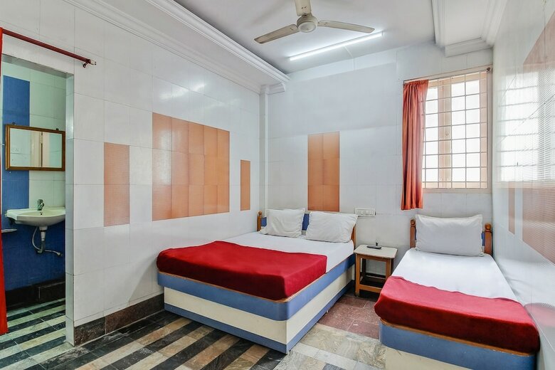 Hotel Spot On 49270 Svr Sai Priya