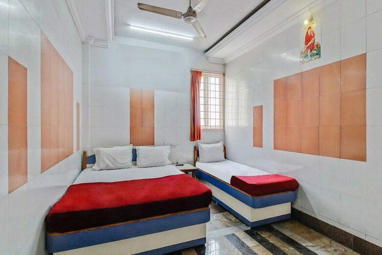 Hotel Spot On 49270 Svr Sai Priya