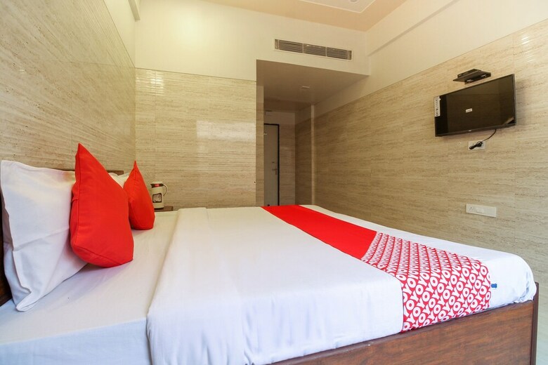 Hotel Oyo 62741 Giriwar Nikunj