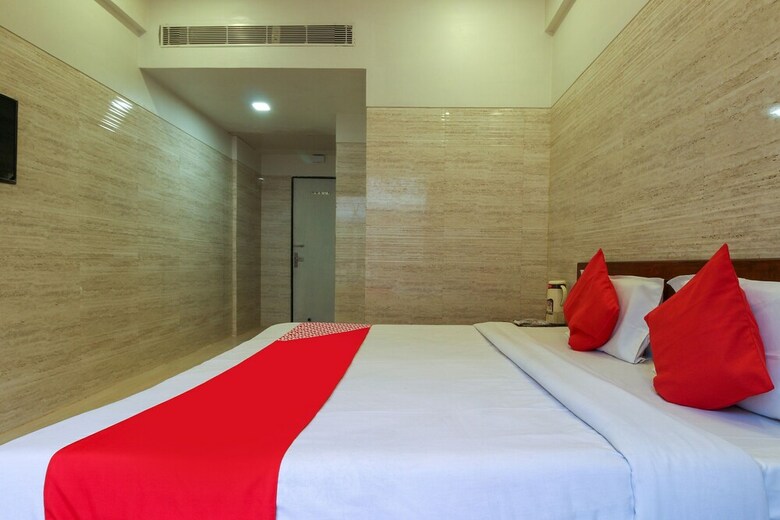 Hotel Oyo 62741 Giriwar Nikunj