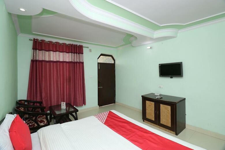 Hotel Oyo 27612 Maitri Holiday Home