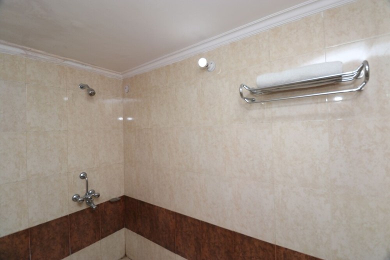 Hotel Oyo 27612 Maitri Holiday Home