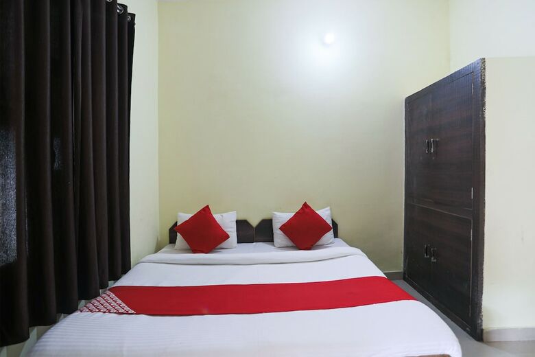 Hotel Oyo 44396 Mugdal Rishi Dham
