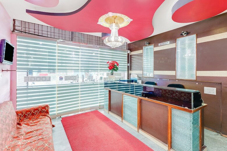 Hotel Spot On 62188 Sahara Residency