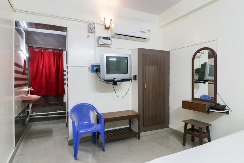 Spot On 47715 Hotel Akil Towers