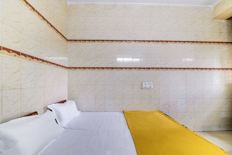 Hotel Spot On 49347 Jayalakshmi Residency Lodge